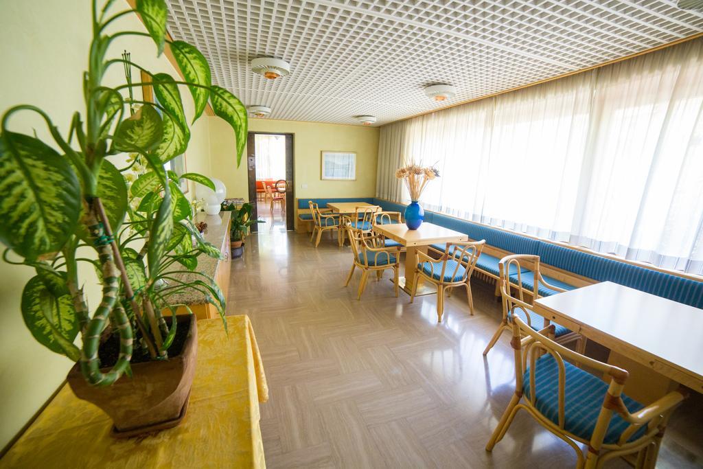 Albergo Benito Ponte nellʼAlpi Exterior foto